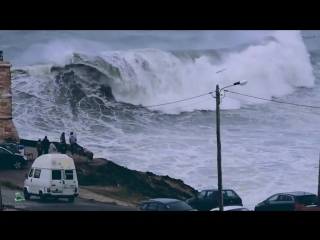 the biggest waves in the world  nazare portugal